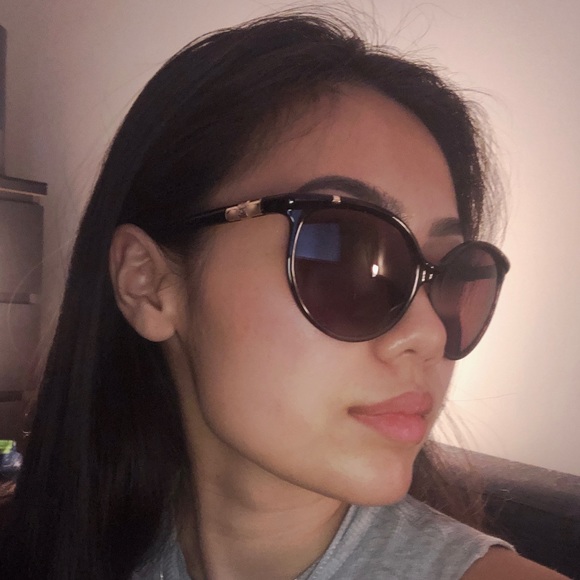 Tory Burch sunglasses - Picture 6 of 7